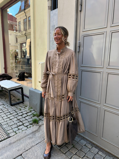 Lace Long Dress latte - R1598