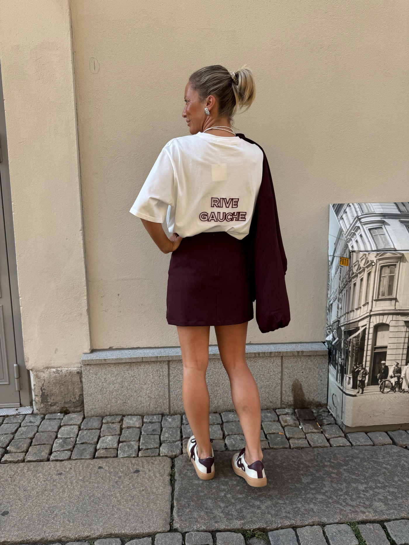 Gauche vit tshirt