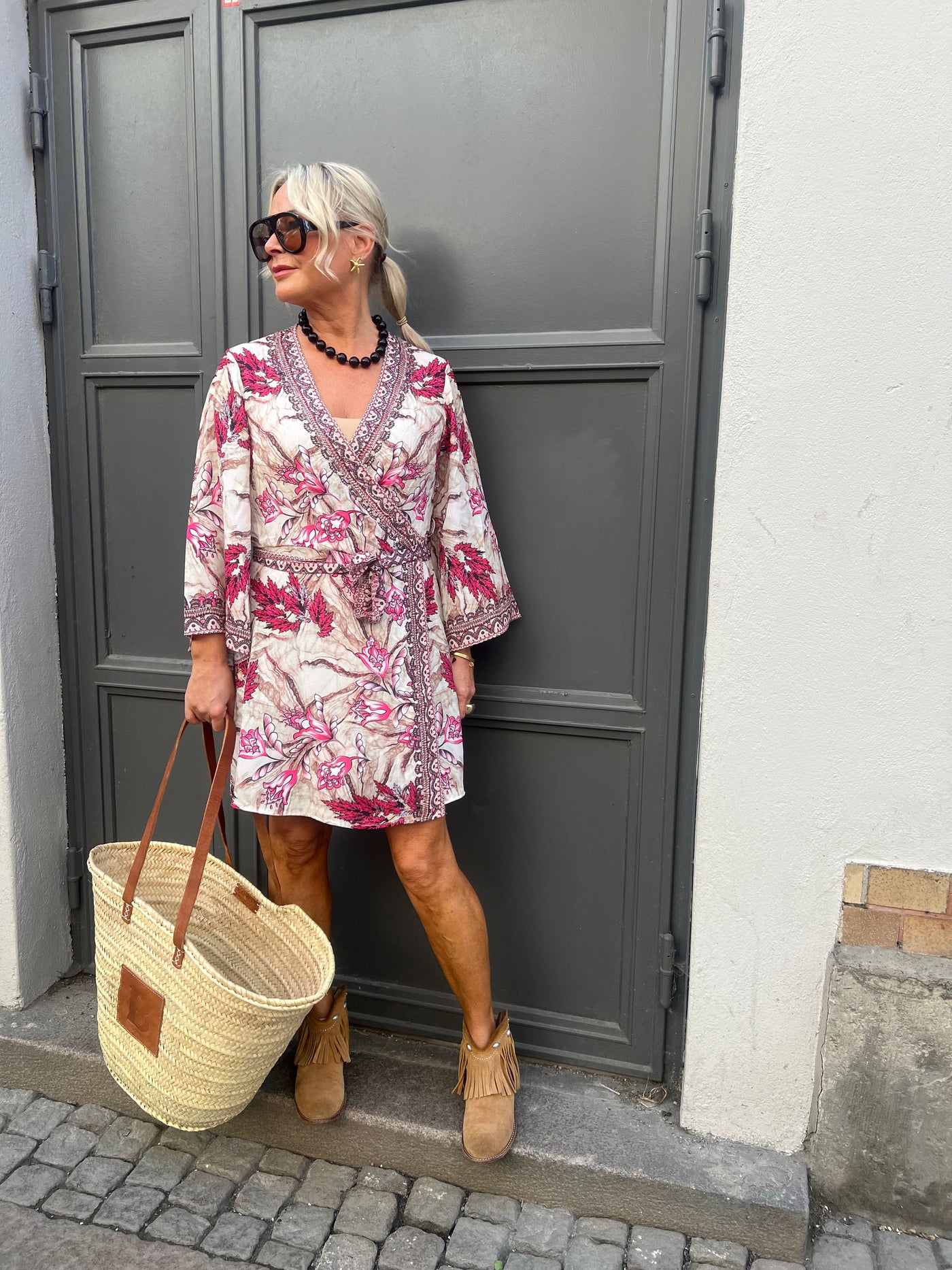 Nickolina short  wrapdress pink