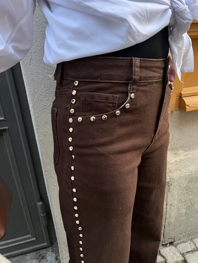 STUDS JEANS BROWN