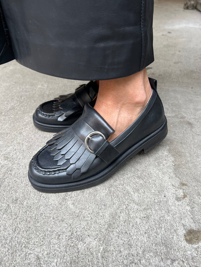 Matilda loafers pavement