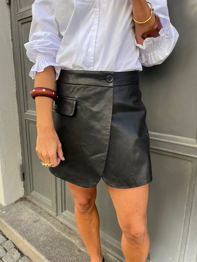 Co´Couture
Phoebecc Leather Wrap Skort 34200