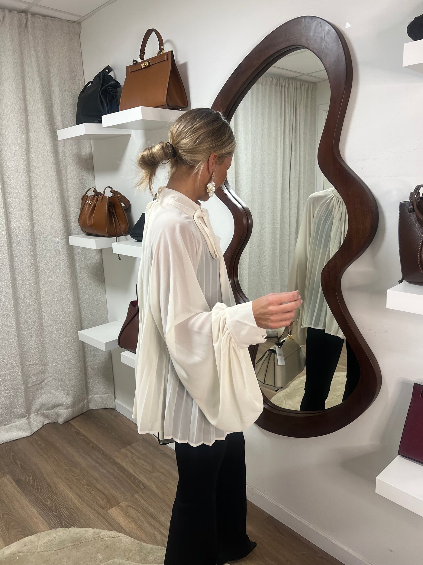 Pertunia  white plisse 3388