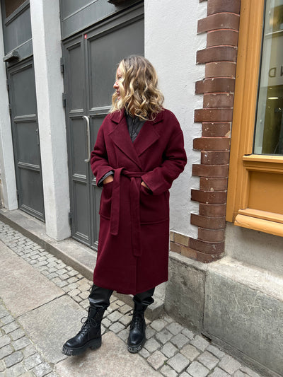 Ellie Long  Woll Jacket Bordeaux
