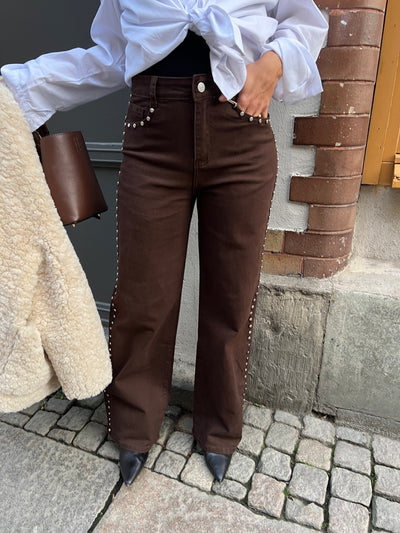 STUDS JEANS BROWN