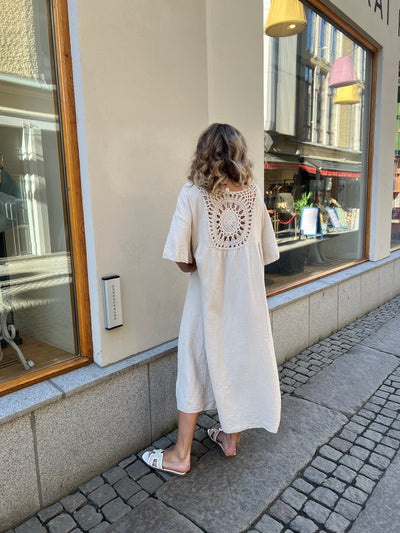 MANDY DRESS leverans 7 dagar