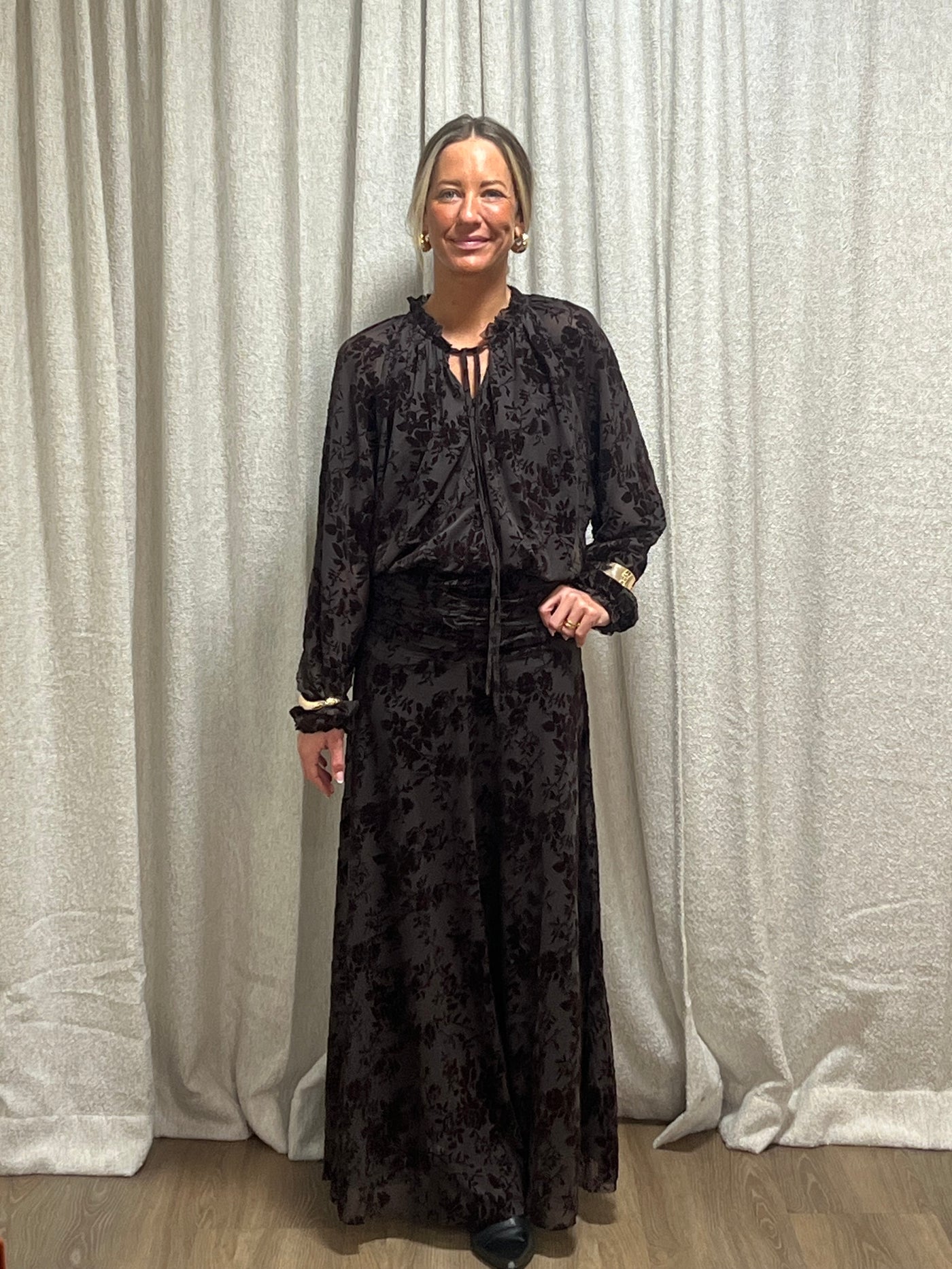 Zoe dress brown leverans 7 dagar