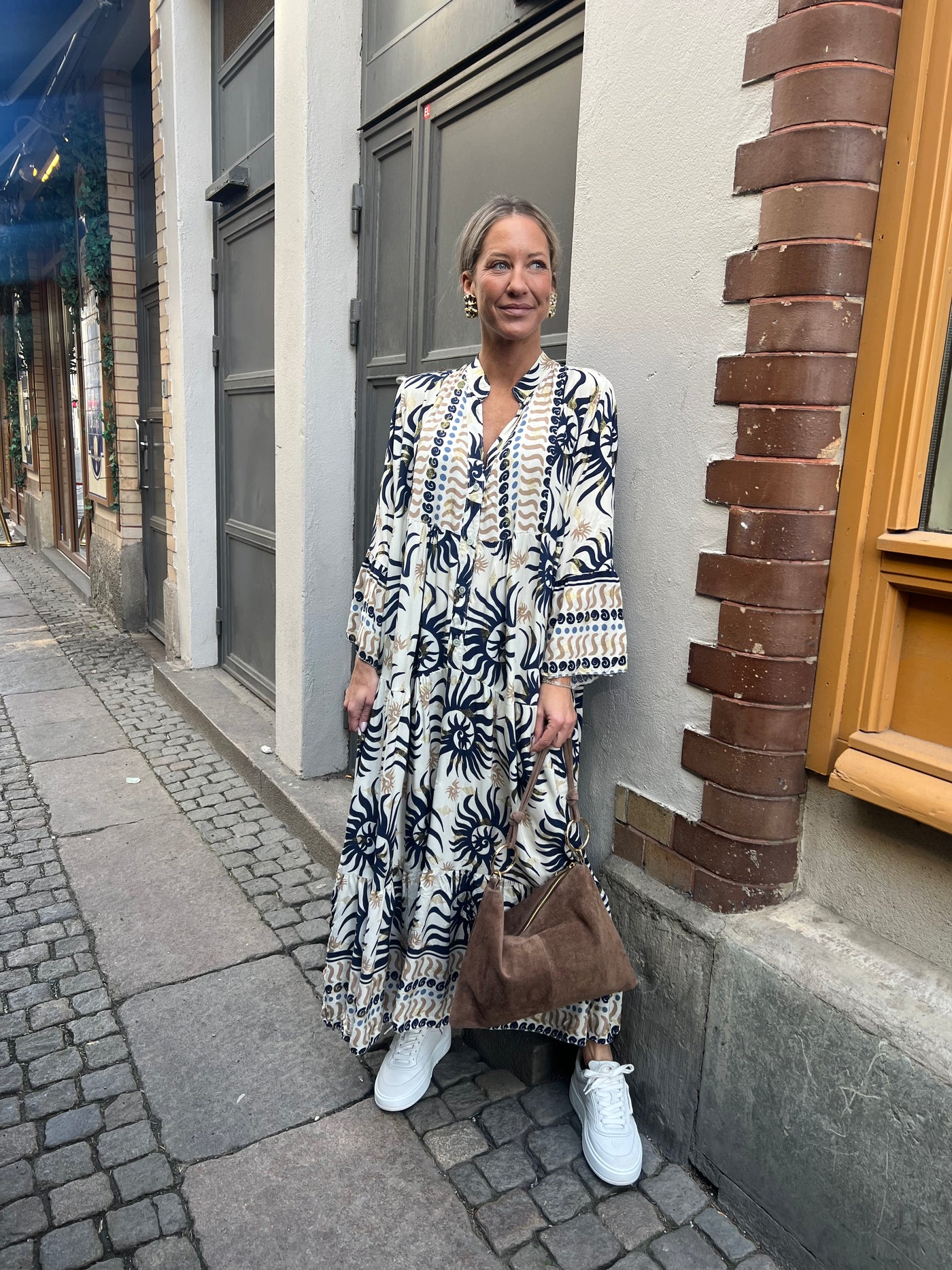 Fanny svart med guldglitter