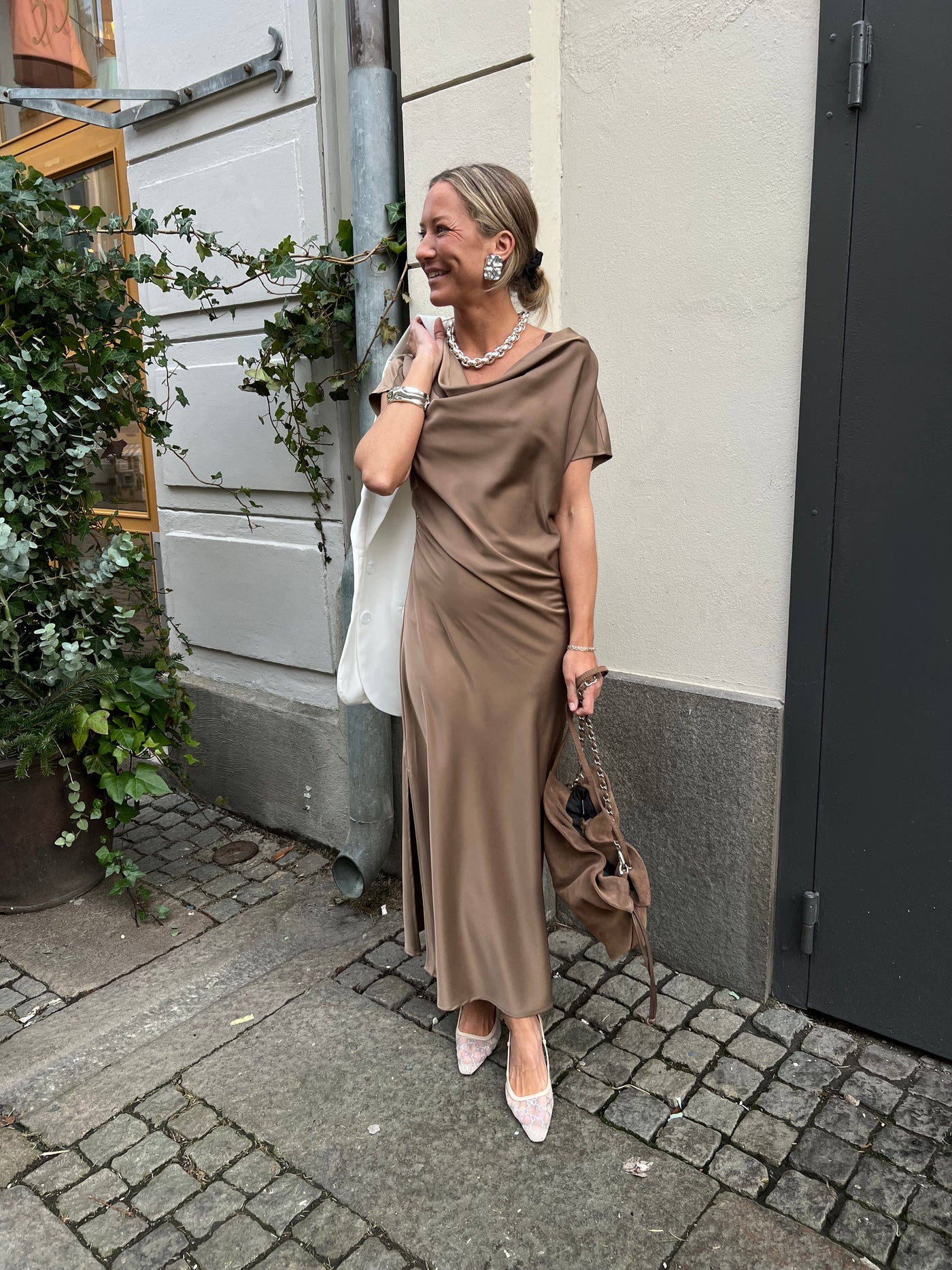 AdnaCC Wing Dress Walnut