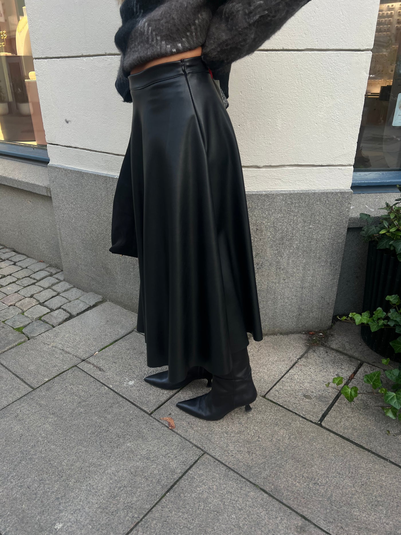 KATE SKIRT BLACK