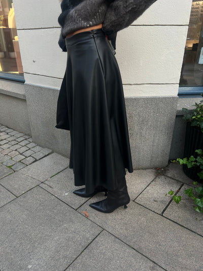 KATE SKIRT BLACK