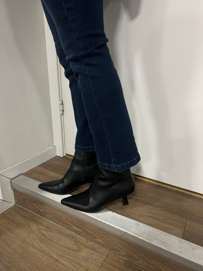 Johanna kick flare midnight blue