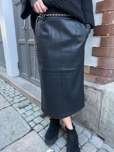 Nettie faux leather skirt