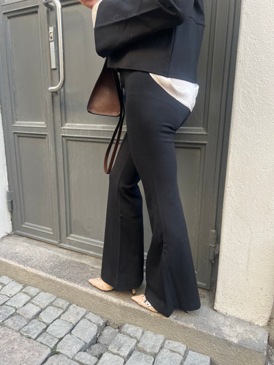 Lindy Belle Pants residus