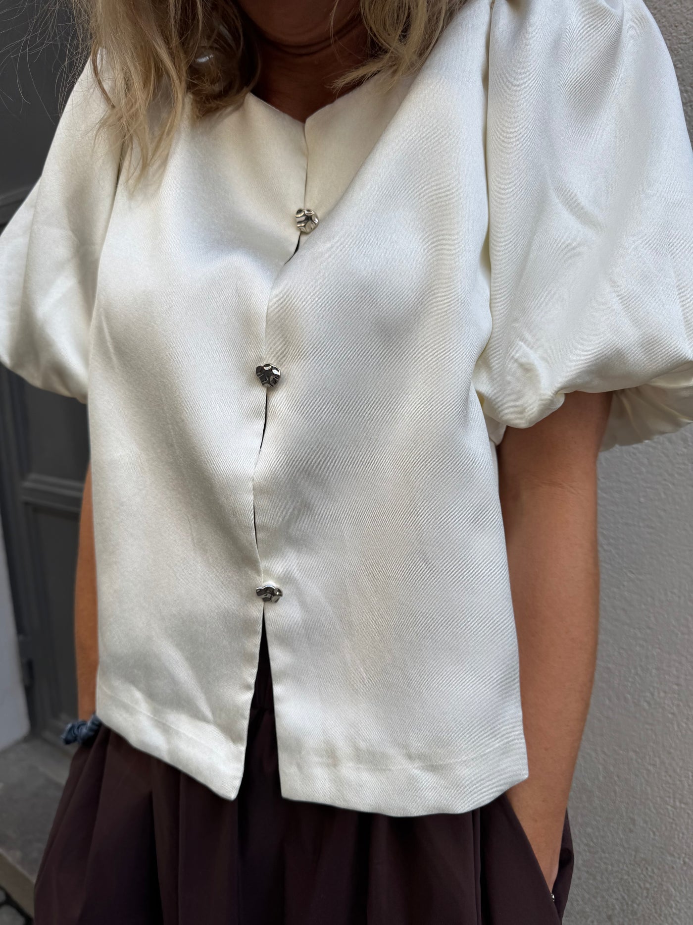 Aisa Dull Satin Blouse ivory