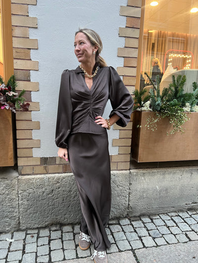 Vicky heaven satin skirt Brown