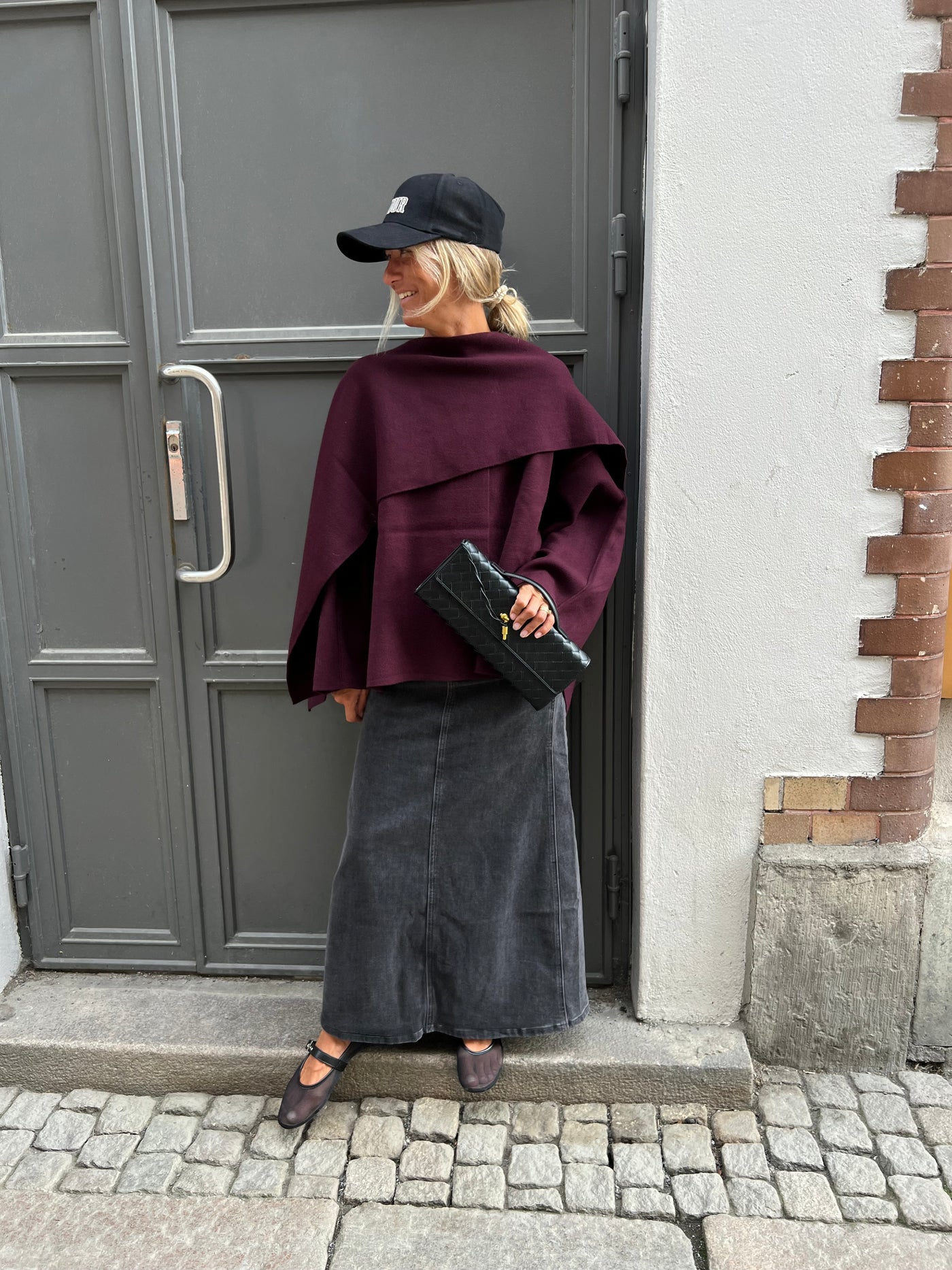 Carrie Cape Cardigan Vinröd H888