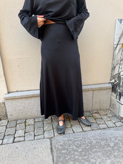 Grace Skirt – Black