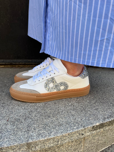 Pavement kohia white/silver