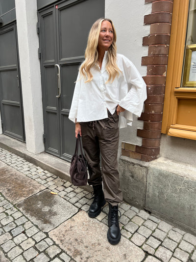 THILLA PANT coffee  GOSSIA
