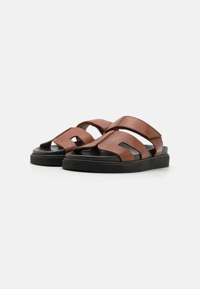 Pavement
MARU - Slip-in