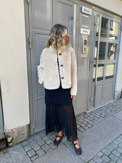 Nala kort pälsjacka offwhite