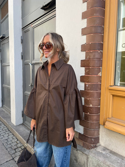 Camille  Brown  shirt HH2202