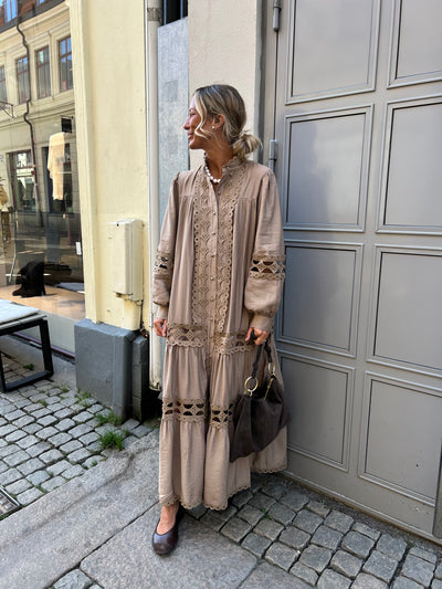 Lace Long Dress latte - R1598