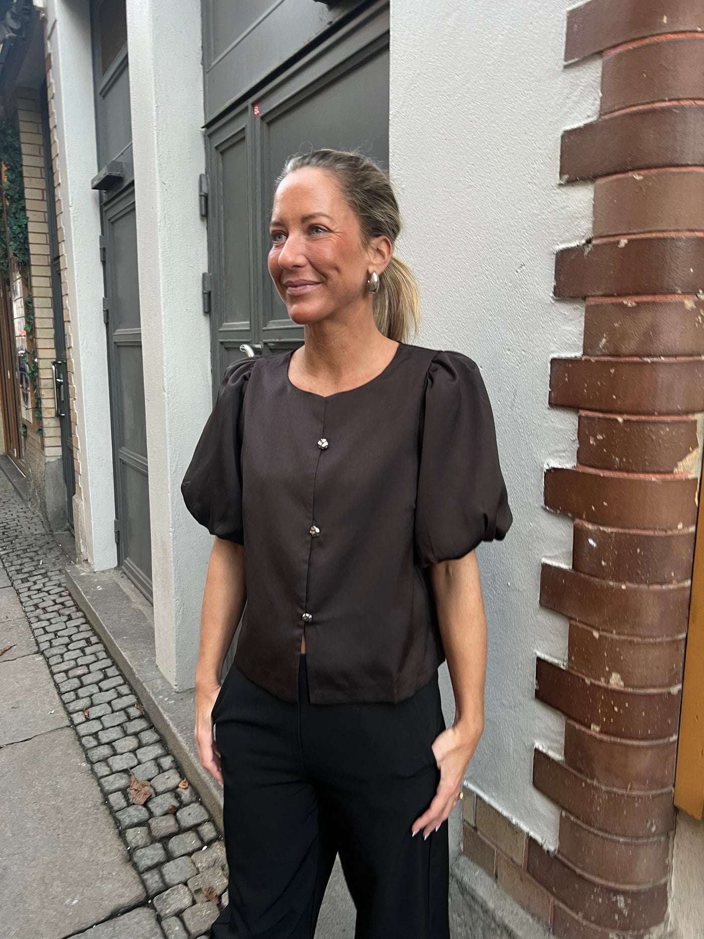 AISA DULL SATIN BLOUSE BROWN