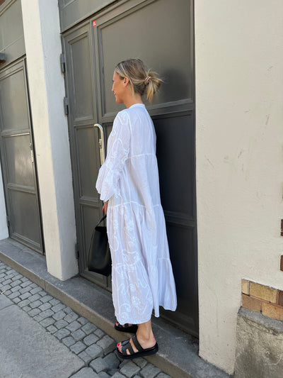 CAJSA DRESS WHITE