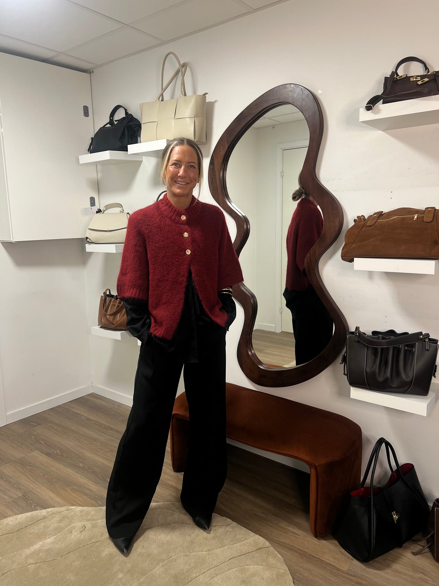 Benuta fluffy knit dark red