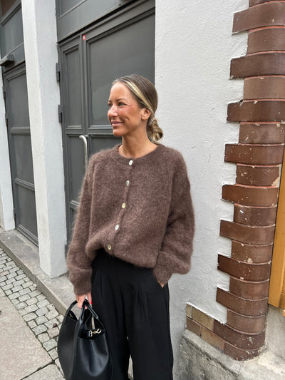 Roro mohair kofta  brun med pärlemoknappar