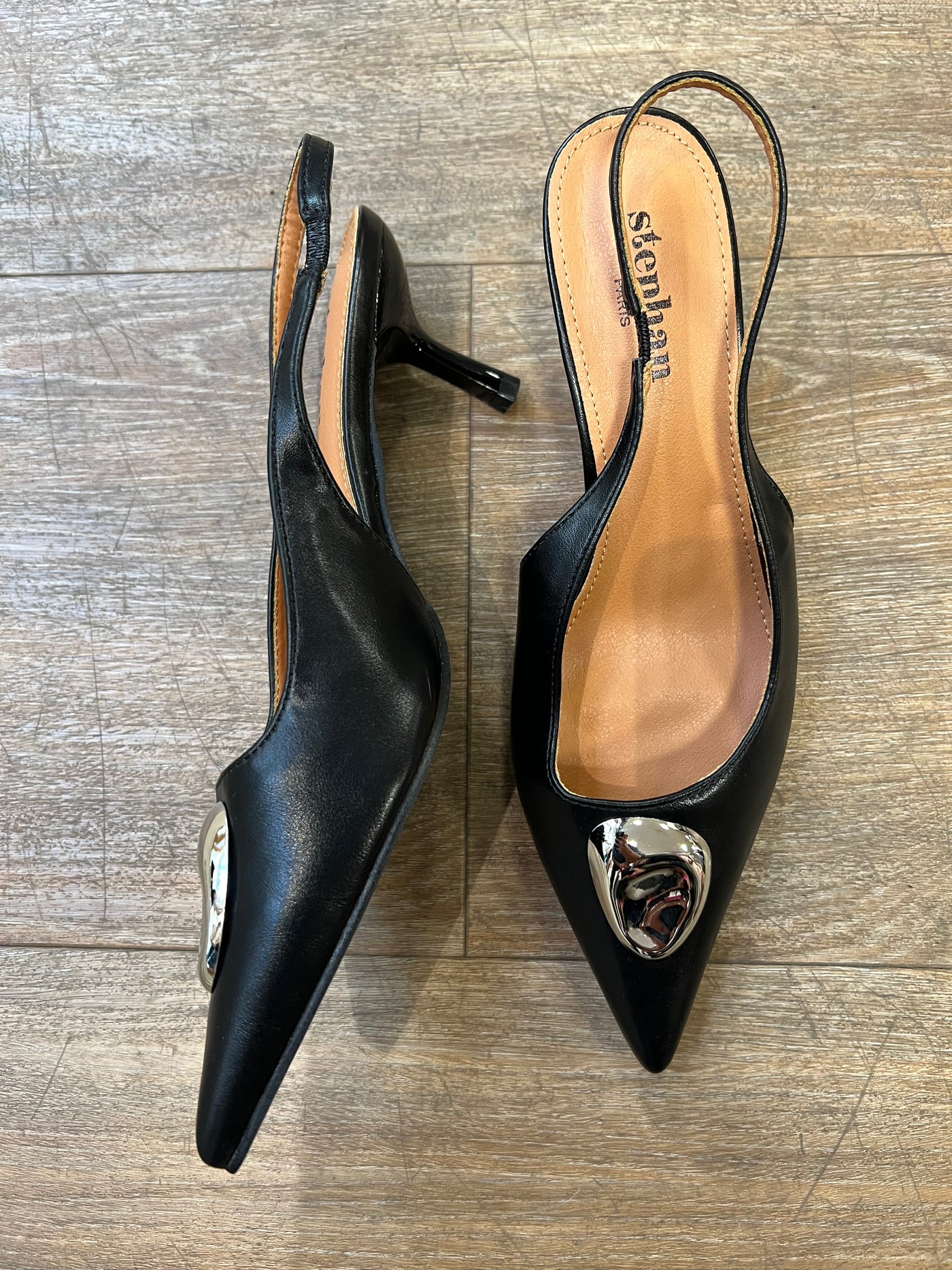 GOA PUMPS BLACK 1443