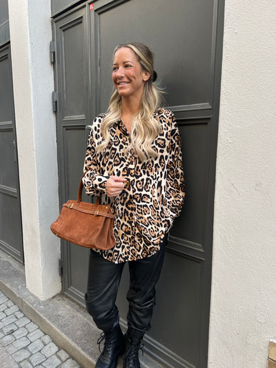LEO BLOUSE leverans sju dagar