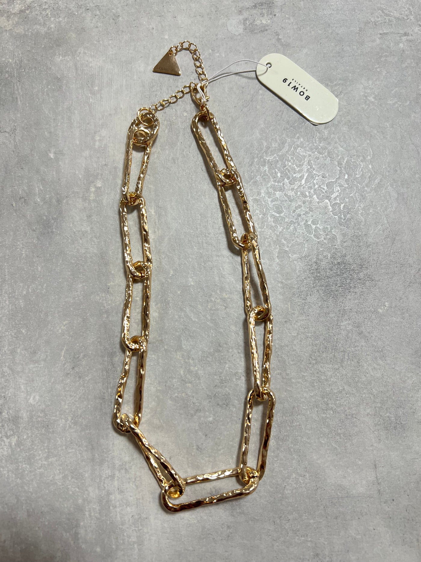 HAMMERED NECKLACE GOLD