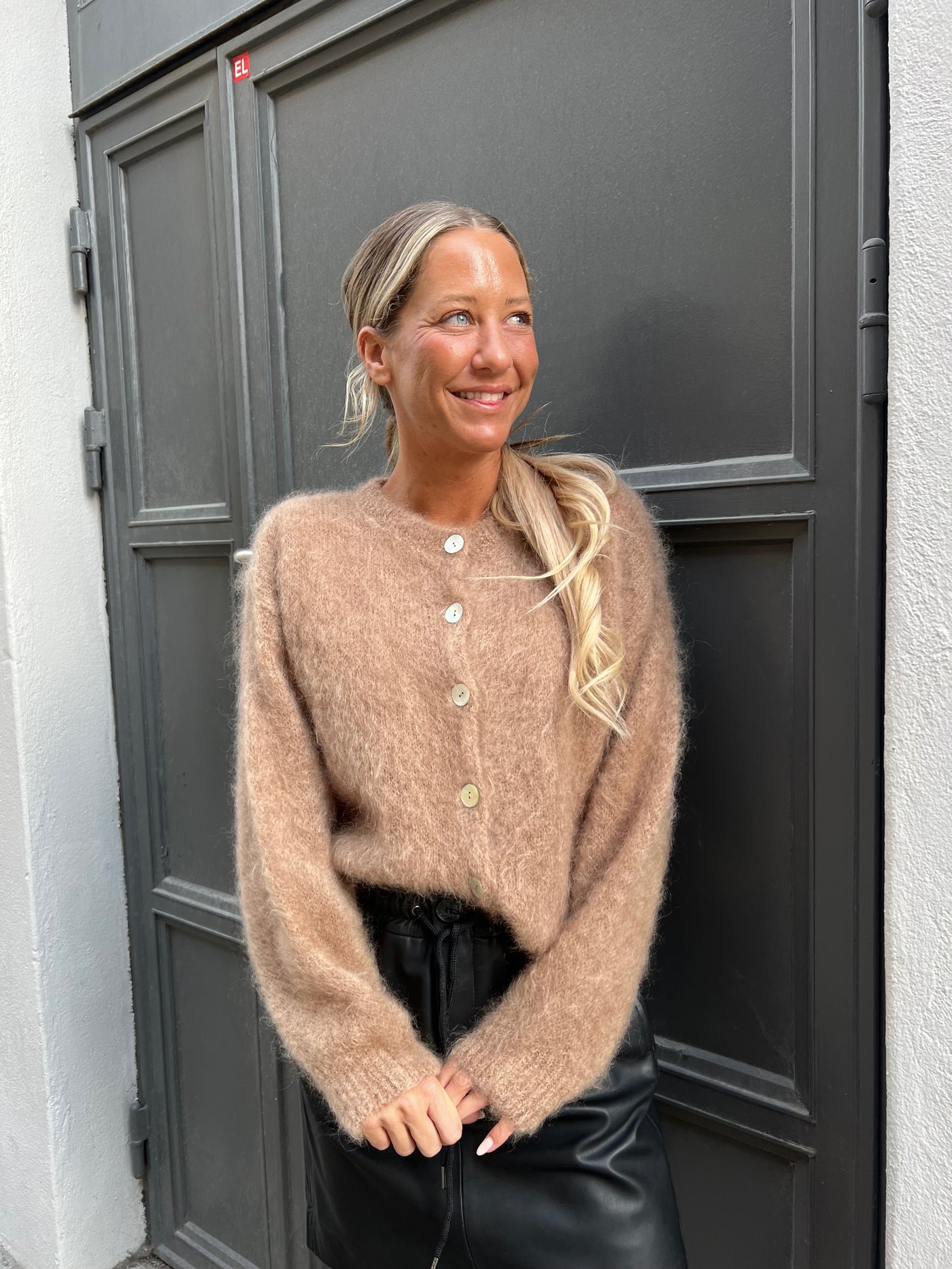 Roro Mohair Kofta Kort med knapp Camel