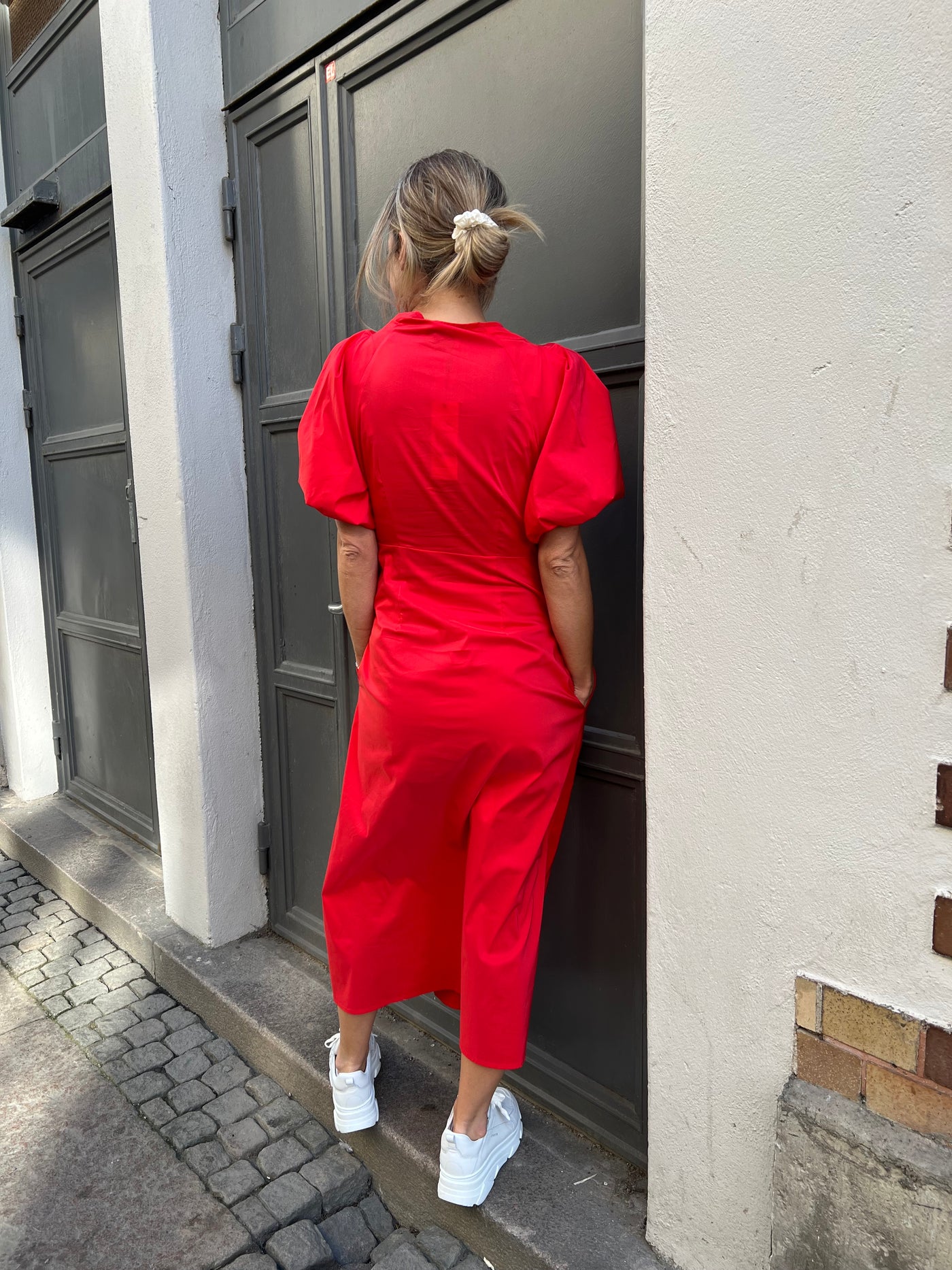 Iliana red dress