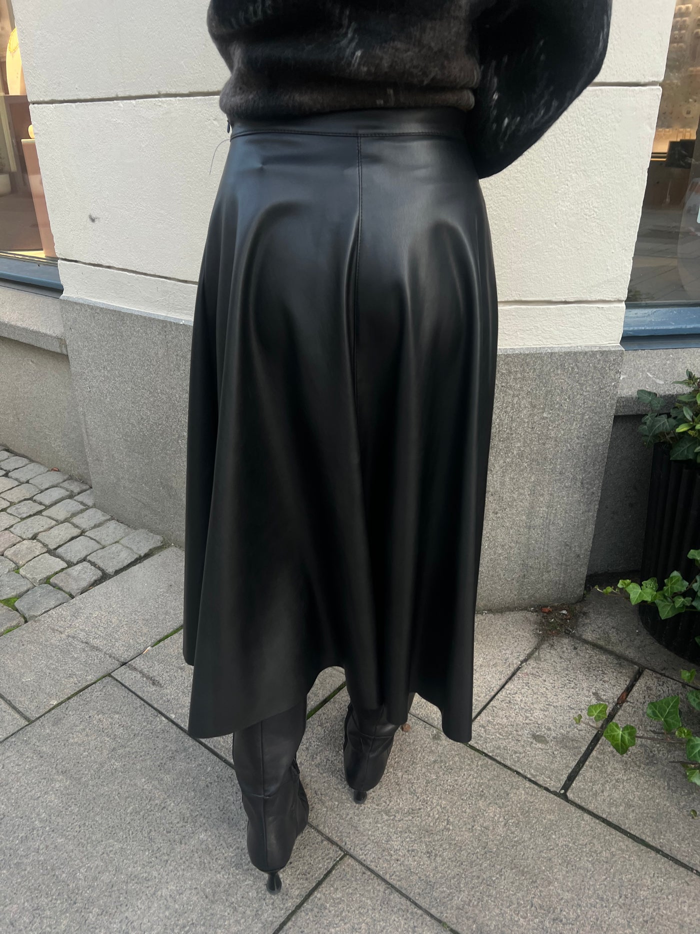 KATE SKIRT BLACK