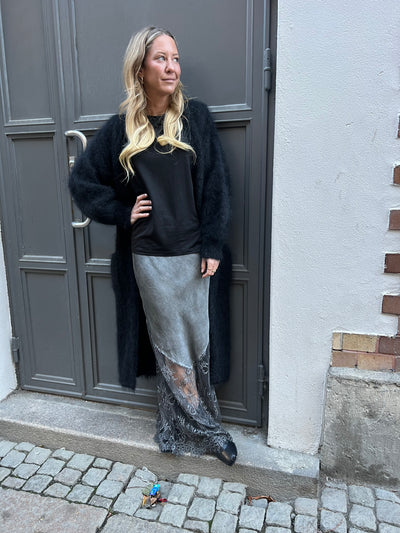 Fiona långkjol med spets grå