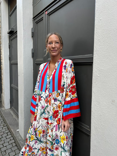 NAOMY DRESS RÖD/BLÅ