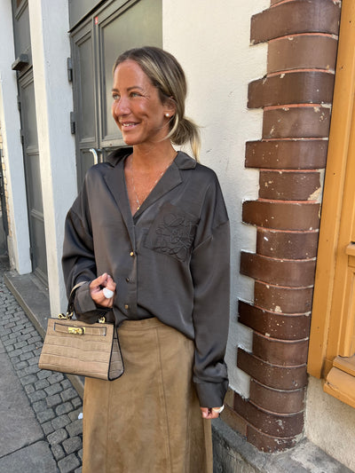 Look blouse brown