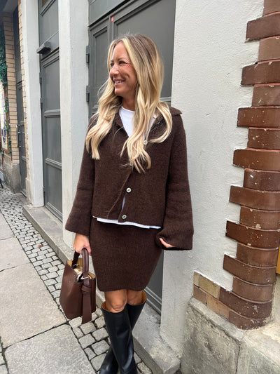 Mira knitted set brown