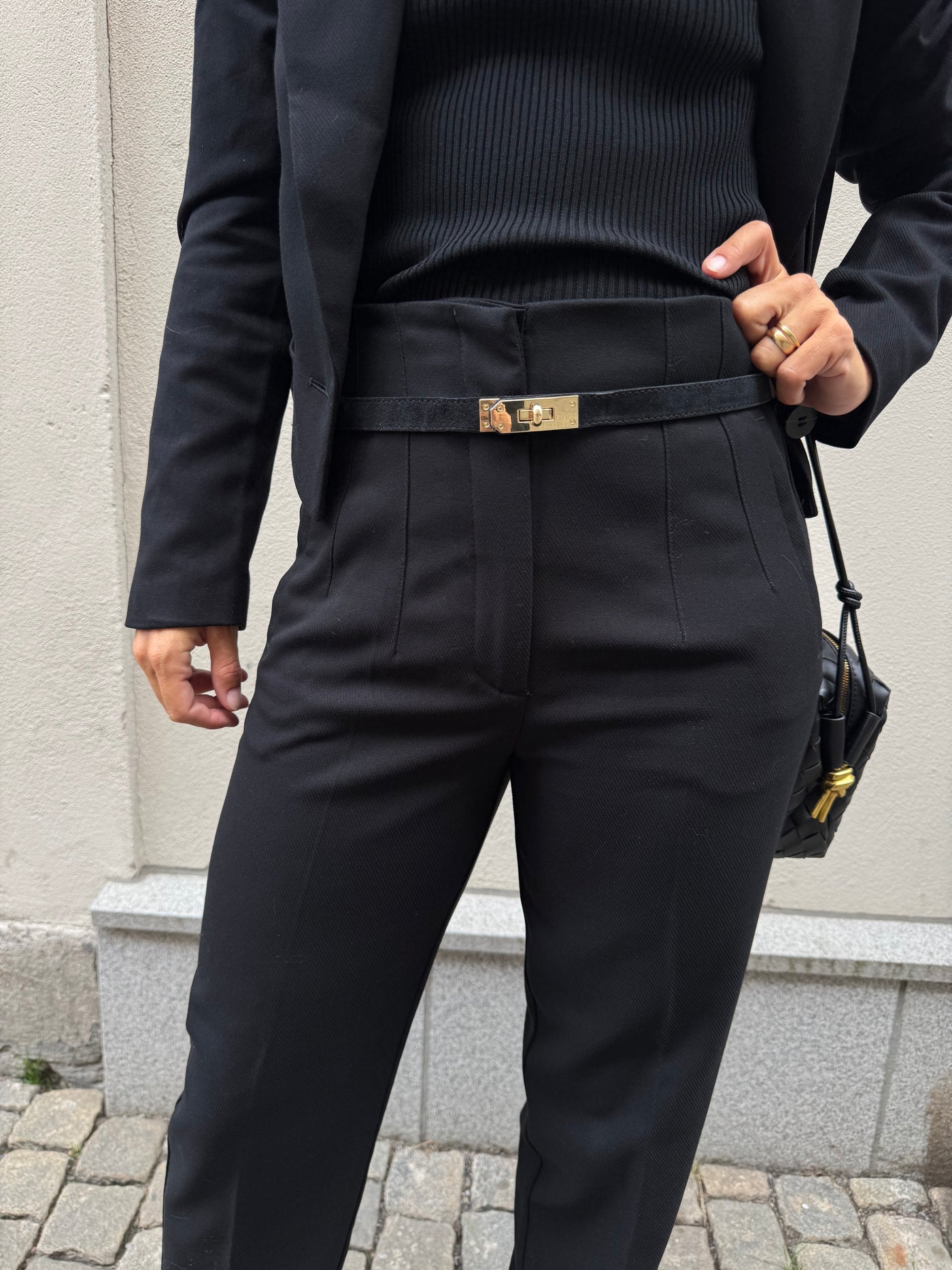SUEDE BELT SVART