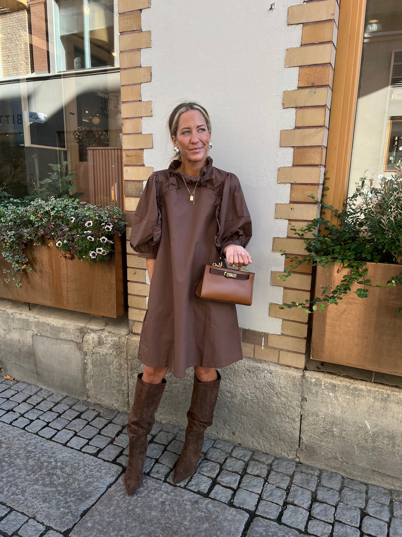 MillieGO dress Brown