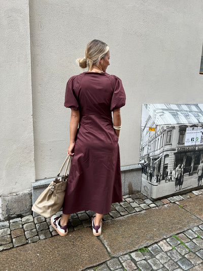 Iliana Burgundy dress lev 5 dagar