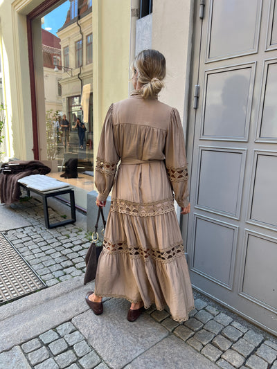 Lace Long Dress latte - R1598
