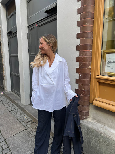 HANNASAN WHITE SHIRT 18656