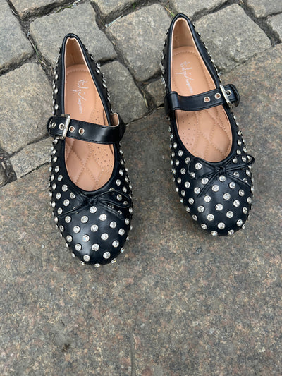 Moon ballerina med nitar 260