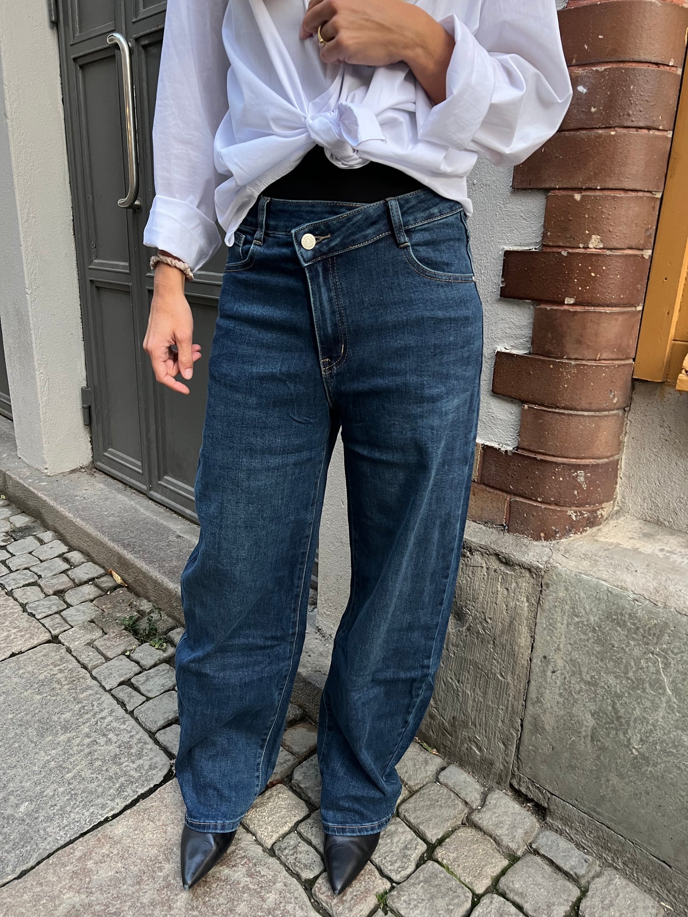TINDRA DENIM