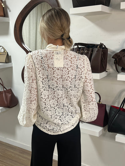 Priscilla blouse cream CK08395 lev 7 dagar